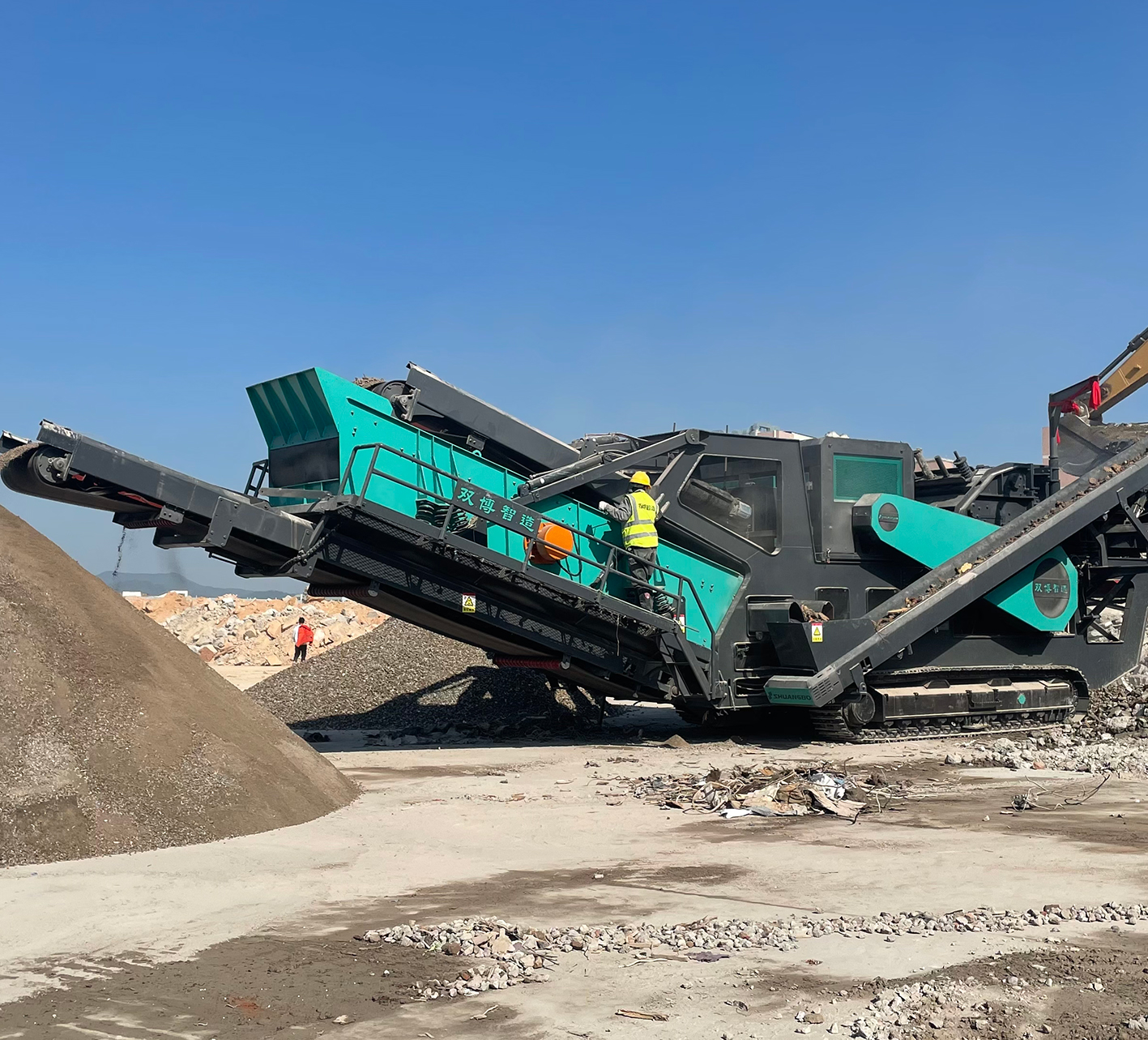 反擊式移動破碎站每小時能處理多少建筑垃圾？